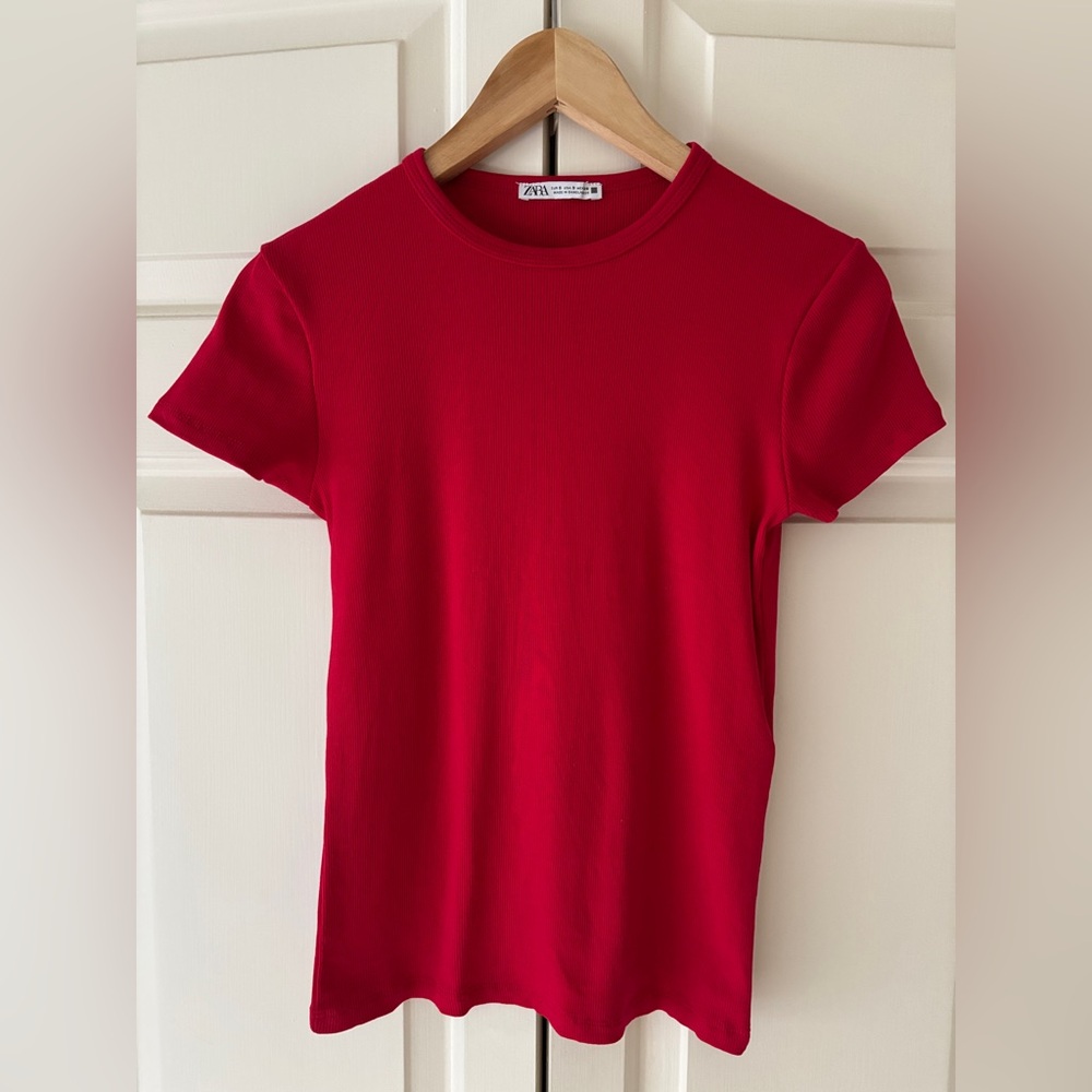 Zara Strawberry Red Short Sleeve Ribbed Top Size SMALL